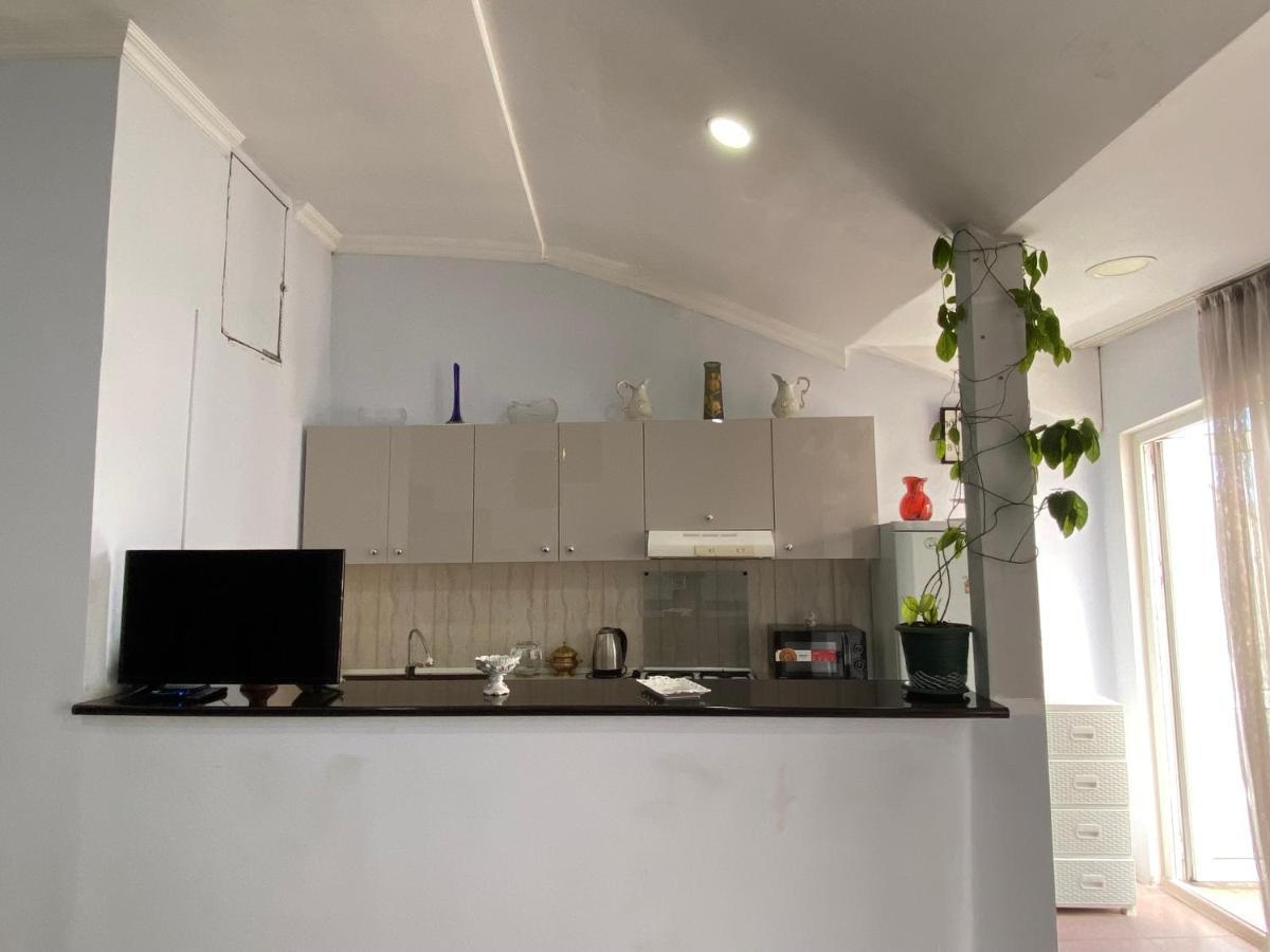 Apartment On Luka Asatiani 2 Batumi Bagian luar foto