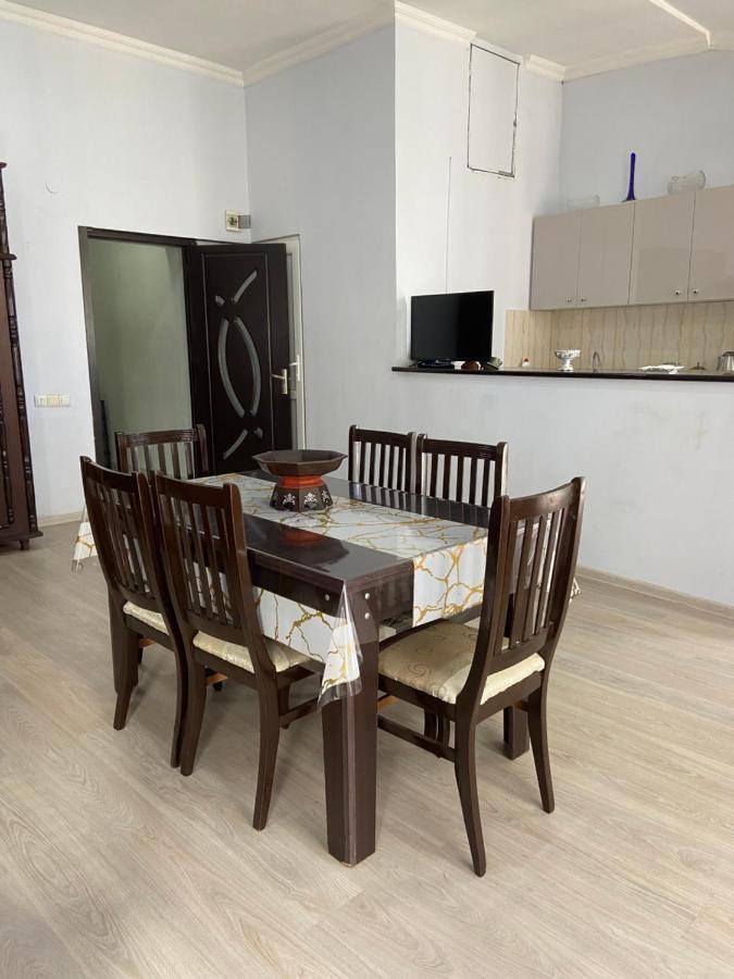 Apartment On Luka Asatiani 2 Batumi Bagian luar foto
