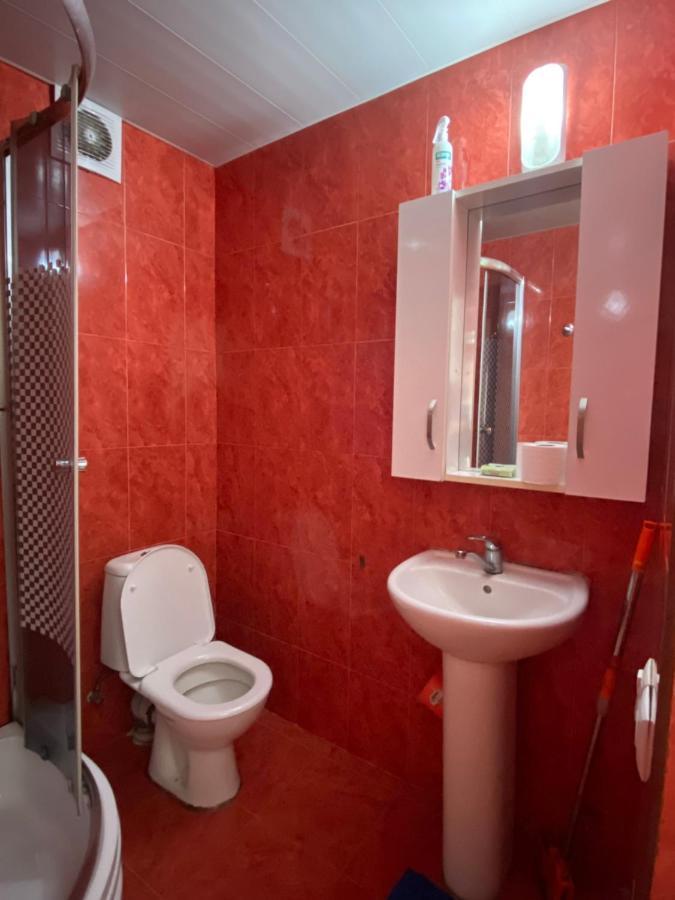 Apartment On Luka Asatiani 2 Batumi Bagian luar foto