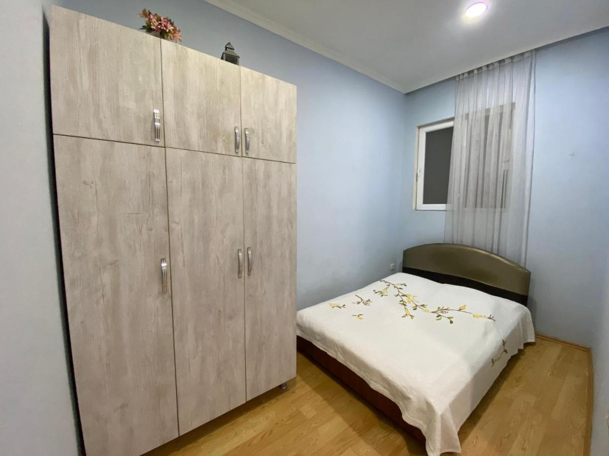 Apartment On Luka Asatiani 2 Batumi Bagian luar foto