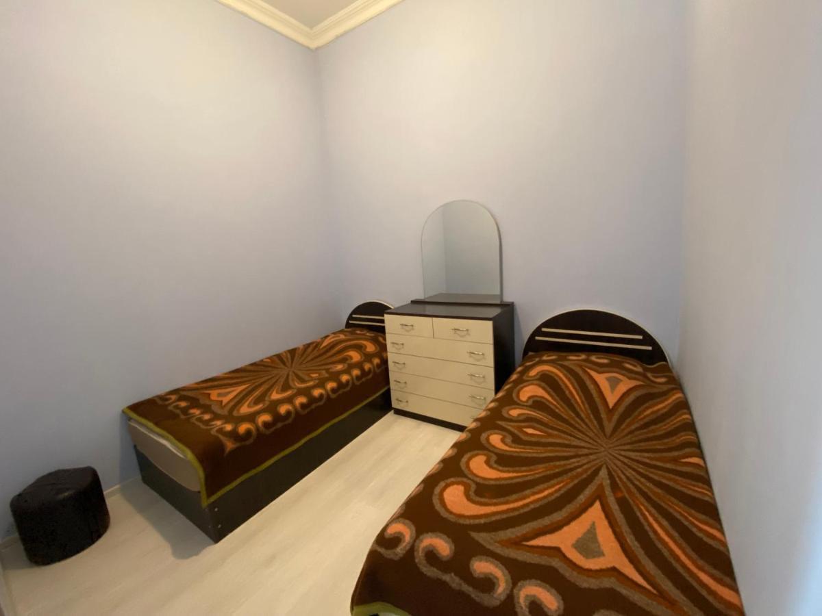 Apartment On Luka Asatiani 2 Batumi Bagian luar foto