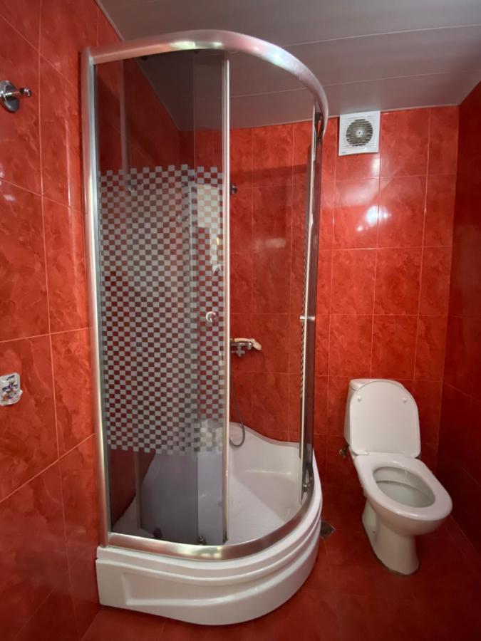 Apartment On Luka Asatiani 2 Batumi Bagian luar foto