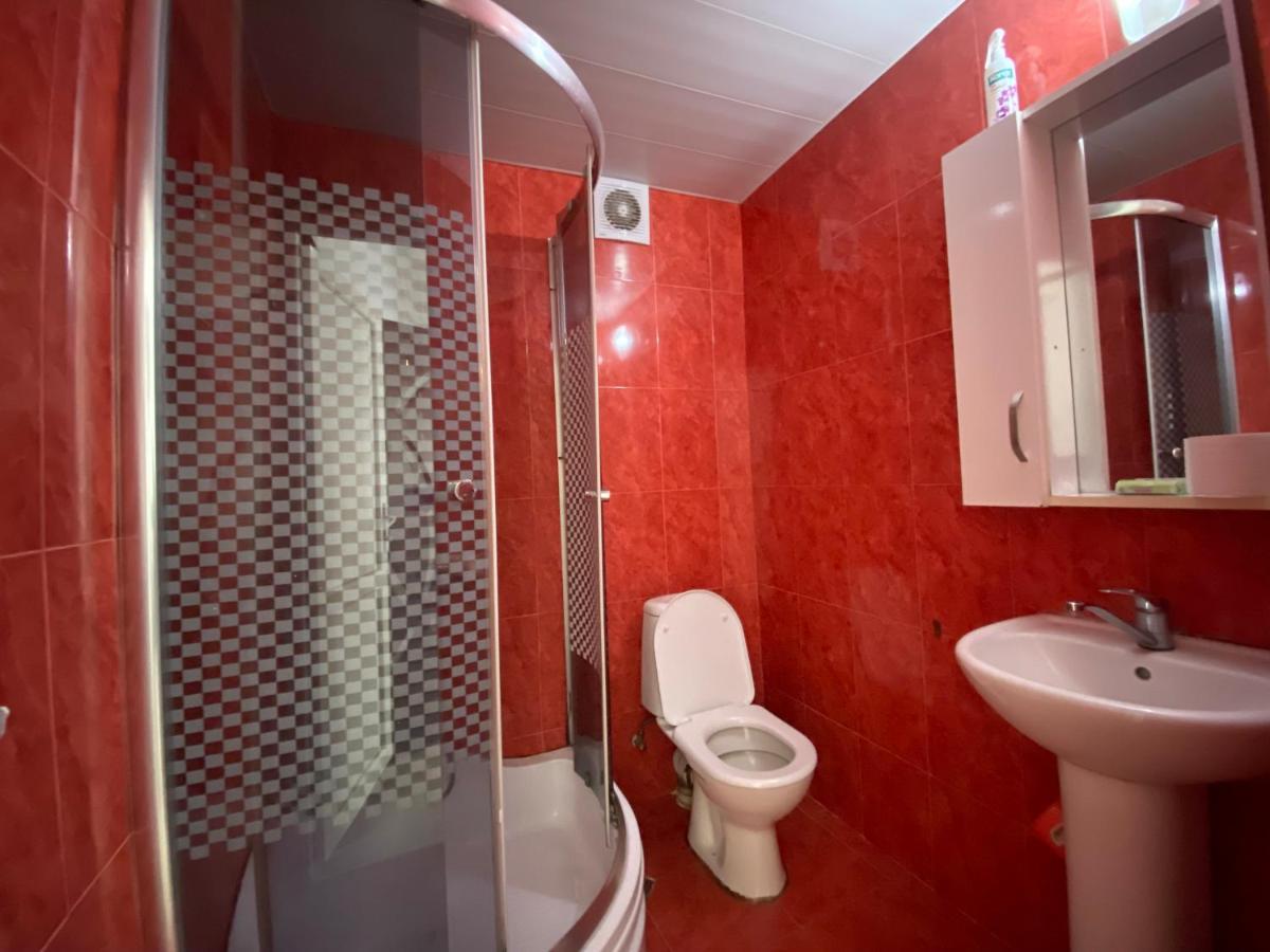 Apartment On Luka Asatiani 2 Batumi Bagian luar foto